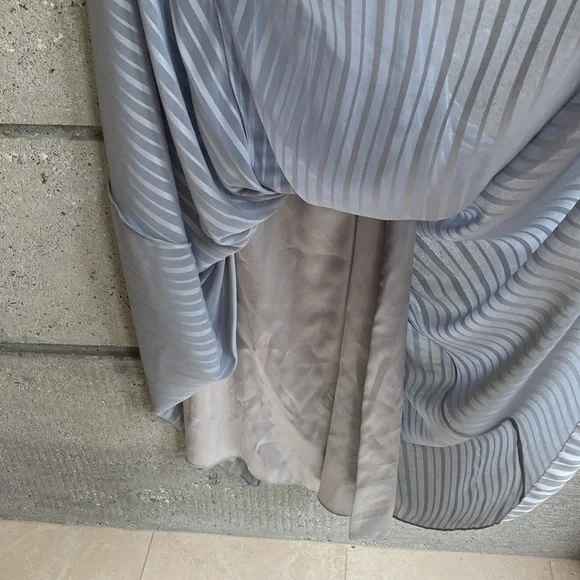 Gown Silver Striped - Picture 4 of 8